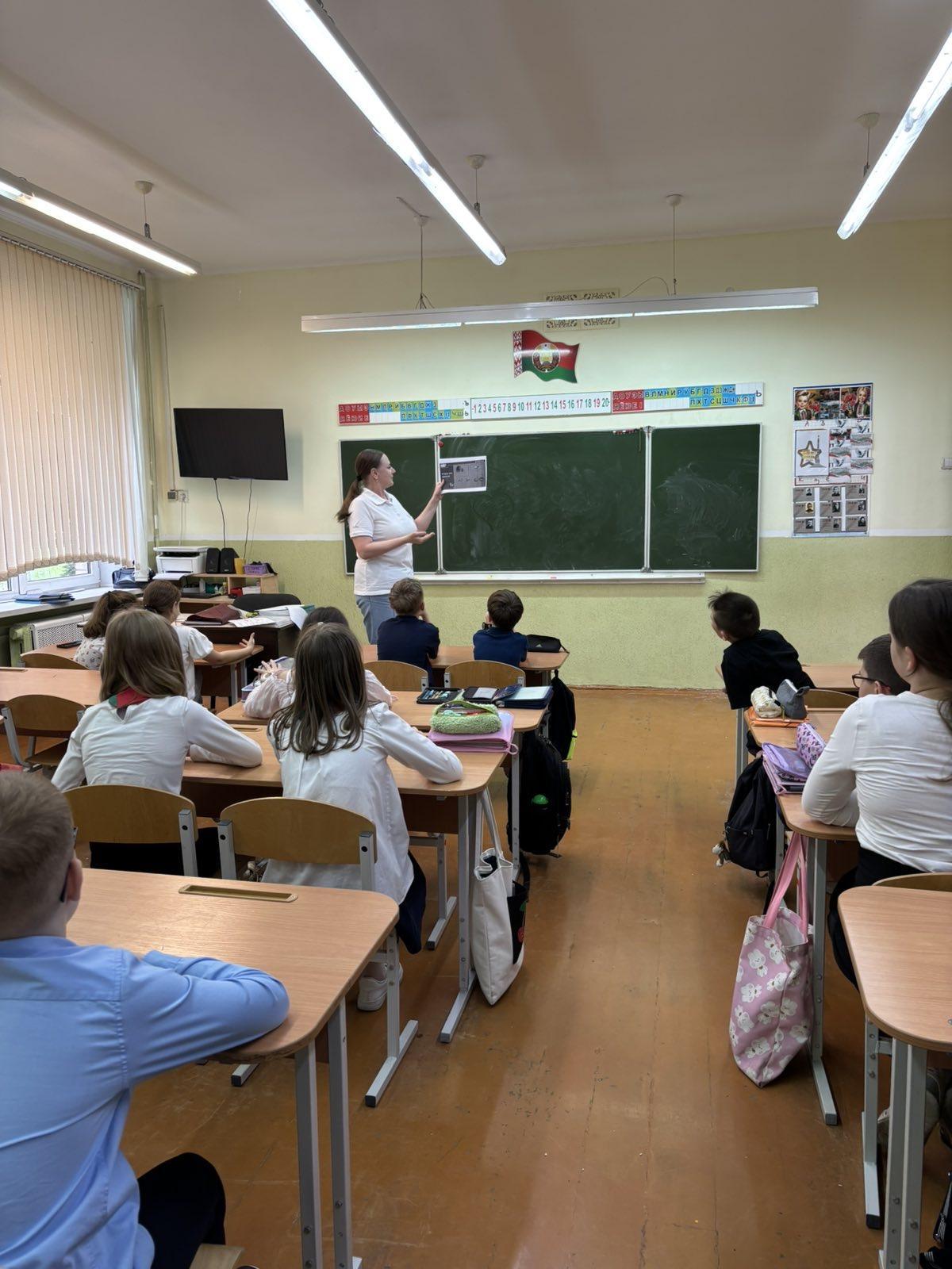 Школьники на мероприятии по финансовой грамотности от Сбера